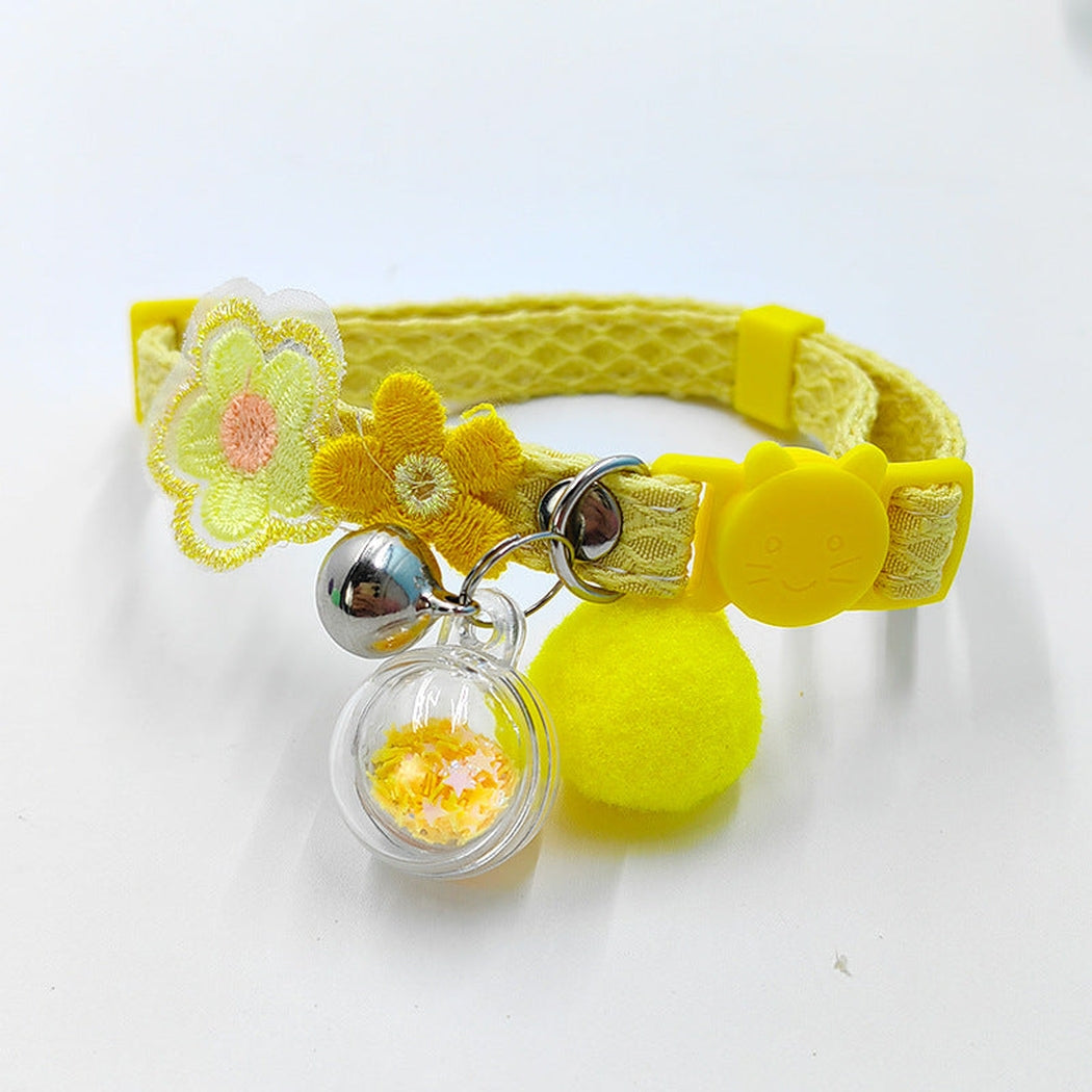 Mokka - Collier pour chat à motif floral, à clip de sécurité avec clochette